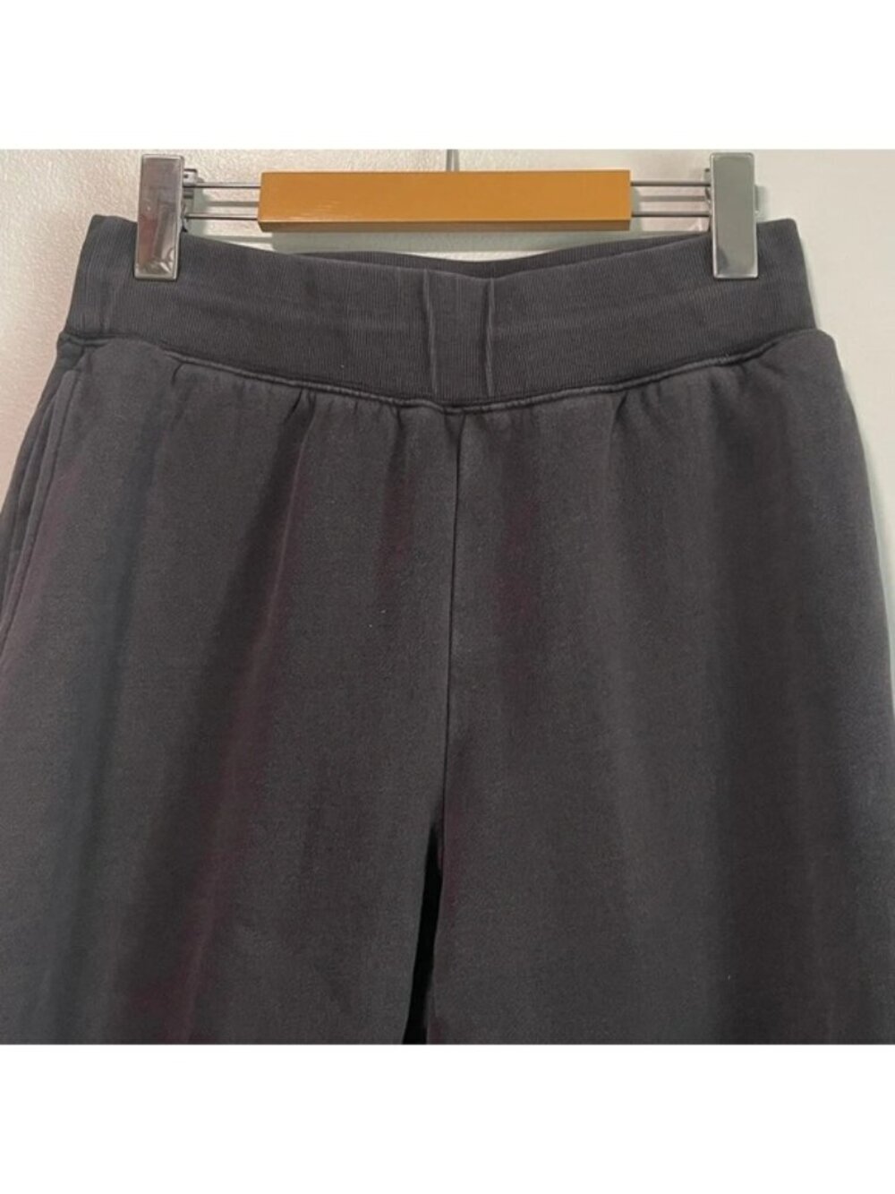 TNA Women’s Grey Sweatpants / Joggers - Small - Picture 4 of 11